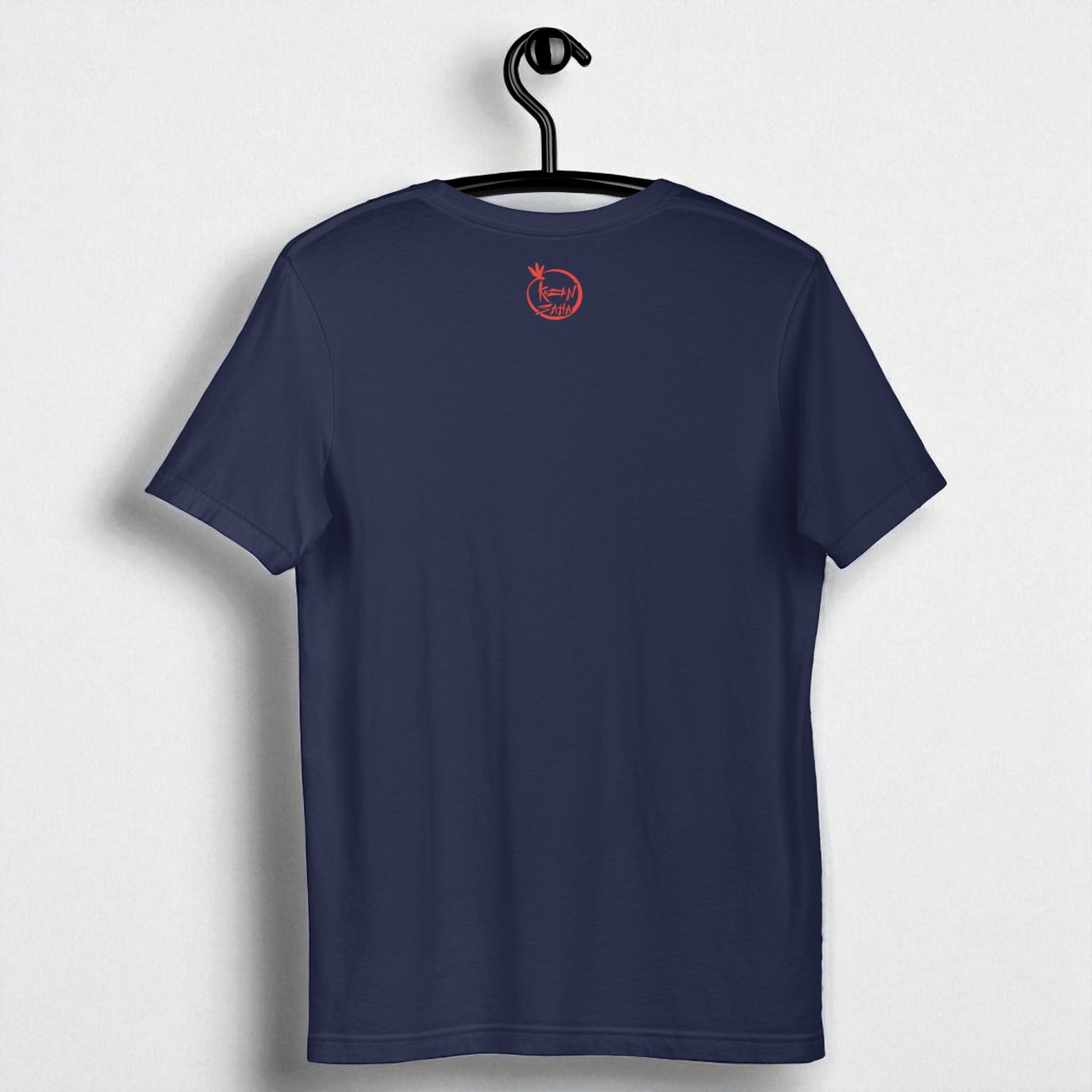 Camiseta eco unisex azul marino (navy) con logo Kuzen Saha con libélula en espalda