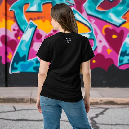 Camiseta unisex negra broma del cavar modelo mujer mural espalda con logo con libélula Kuzen Saha