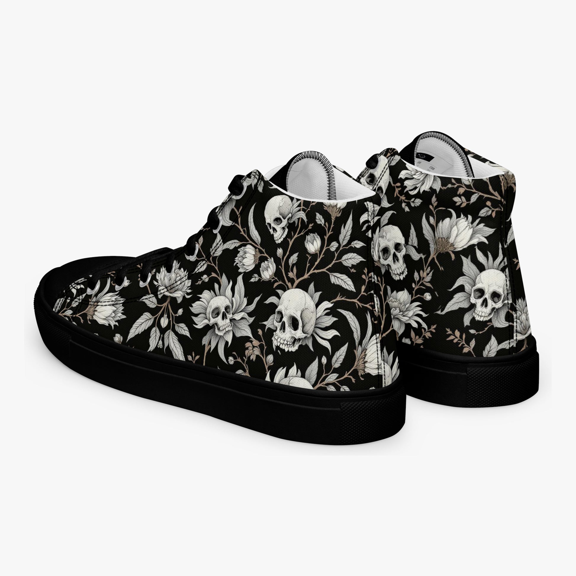 Zapatillas altas mujer con calaveras y flores vista trasera diagonal