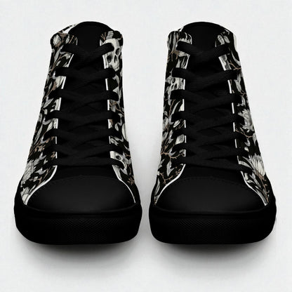 Zapatillas altas de mujer negras vista frontal, puntera y cordones