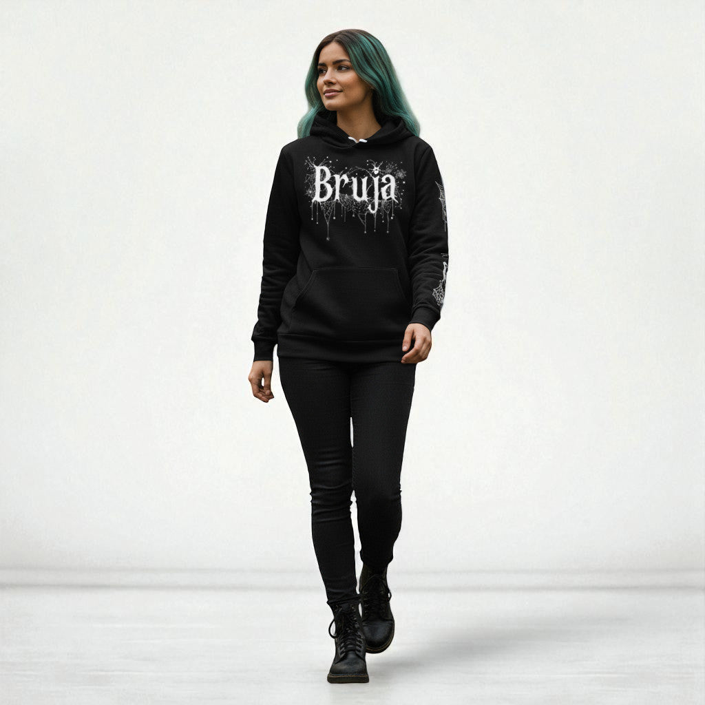 Sudadera negra Bruja vista frontal en modelo mujer