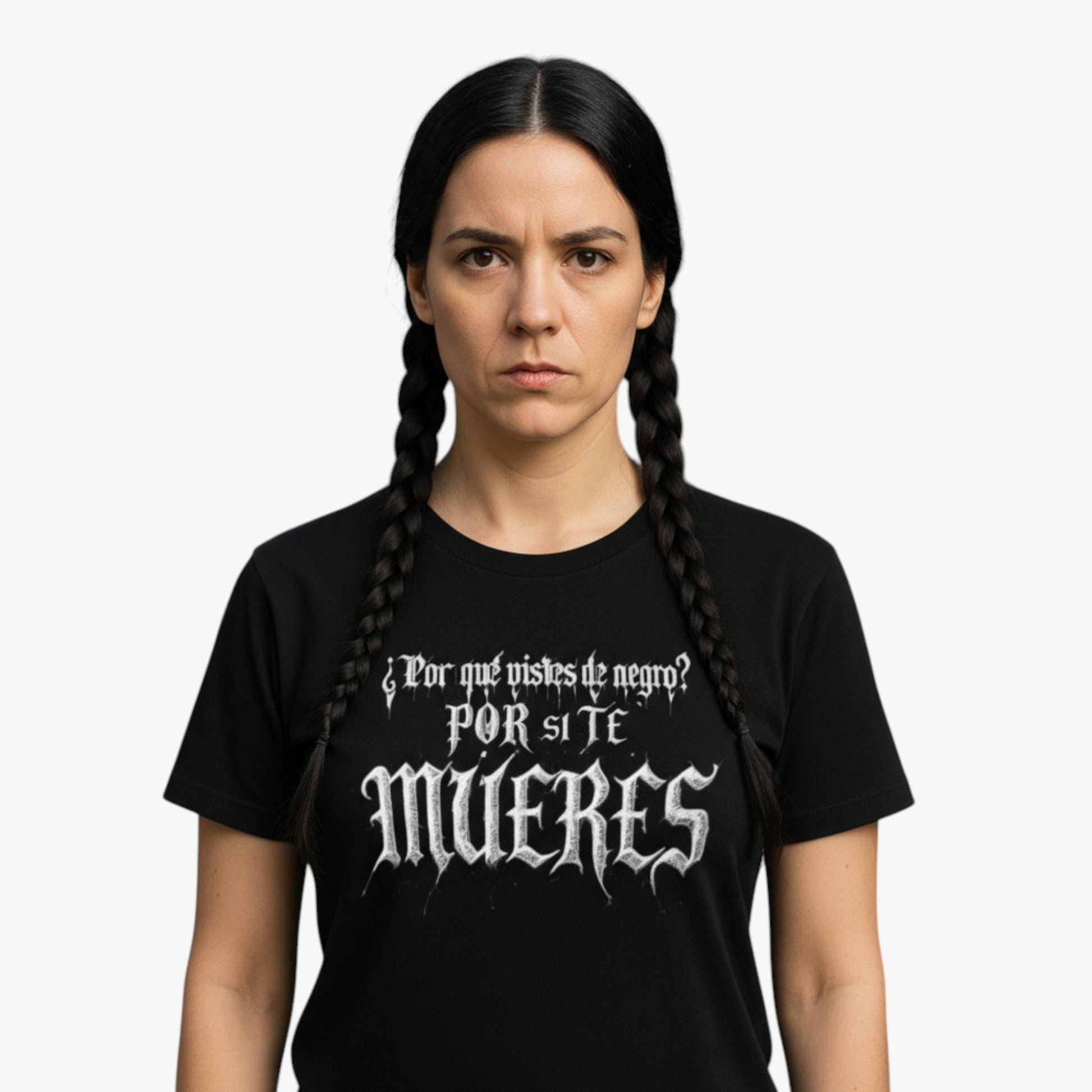 Camiseta negra unisex “¿Por qué estás de negro? Por si te mueres” modelo frontal
