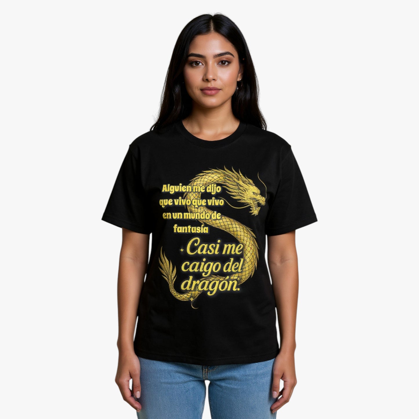 Mujer con camiseta negra unisex  casi me caigo del Dragón