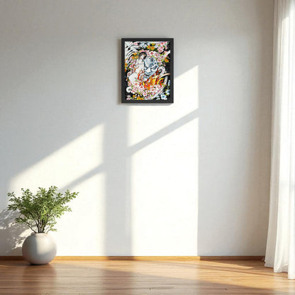 Póster Geisha y Máscara enmarcado en mdera negra colgado sobre pared clara