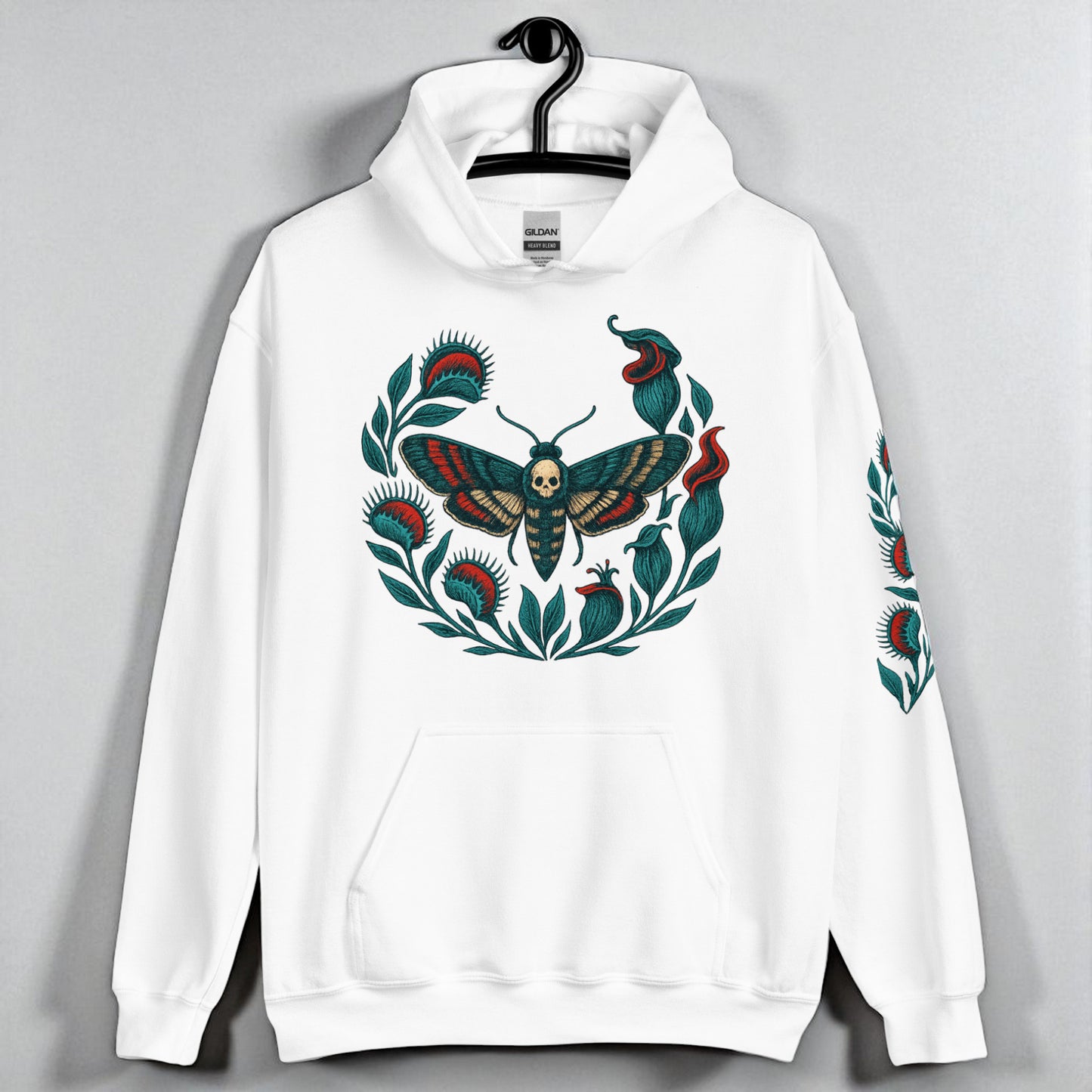 Sudadera con capucha blanca polilla calavera en percha vista frontal
